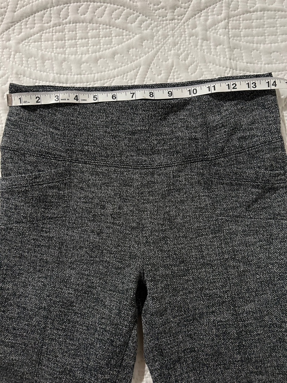 Athleta Black & Grey Herringbone Leggings Sz: M - Picture 3 of 9
